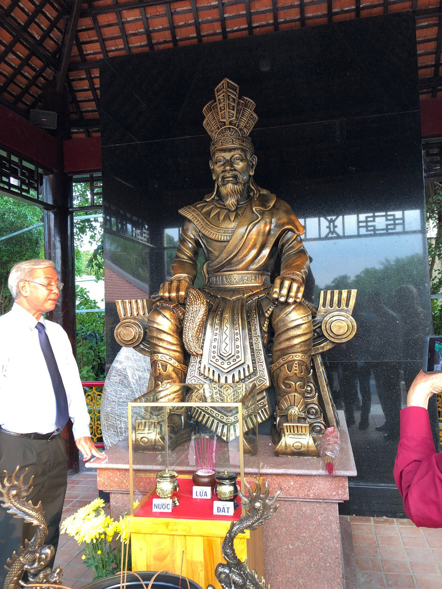 Ra mắt Quảng trường H&ugrave;ng Vương tại Đầm Sen - Ảnh 3.