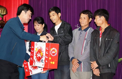 Quảng Bình chăm lo cho công nhân khó khăn
