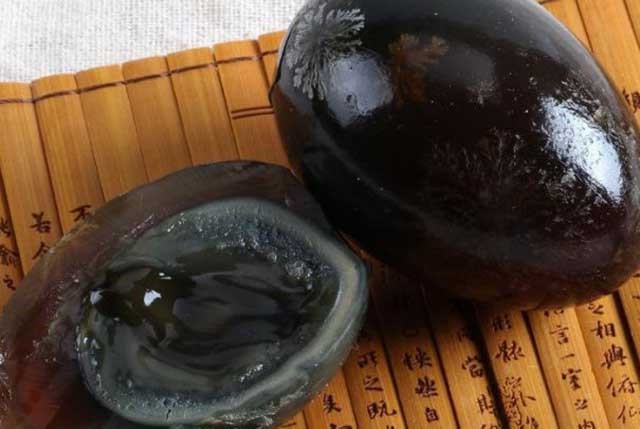 Đặc sản người Trung Quốc yêu thích nhưng du khách sợ “tái mặt“ - Ảnh 1.