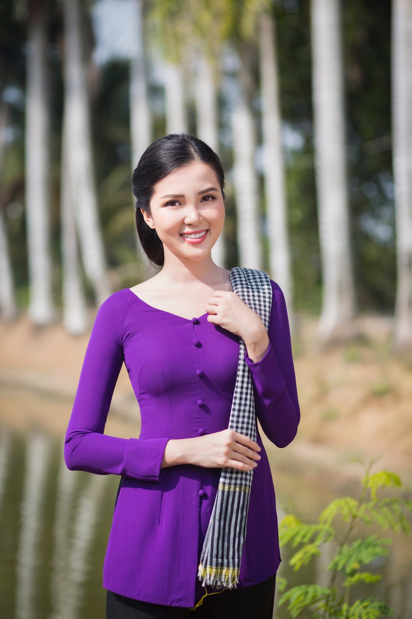 Hoa kh&ocirc;i Huỳnh Th&uacute;y Vi l&agrave;m đại sứ lễ hội b&aacute;nh d&acirc;n gian Nam Bộ - Ảnh 7.