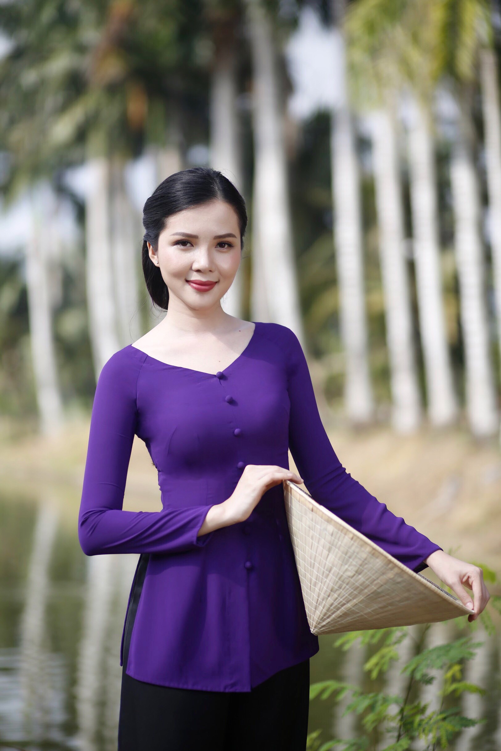Hoa kh&ocirc;i Huỳnh Th&uacute;y Vi l&agrave;m đại sứ lễ hội b&aacute;nh d&acirc;n gian Nam Bộ - Ảnh 10.