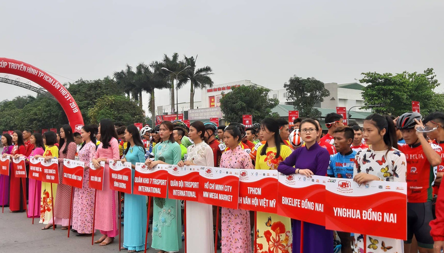 Khai mạc Giải Đua xe đạp C&uacute;p Truyền h&igrave;nh &ldquo;Non s&ocirc;ng liền một dải&rdquo; - Ảnh 6.