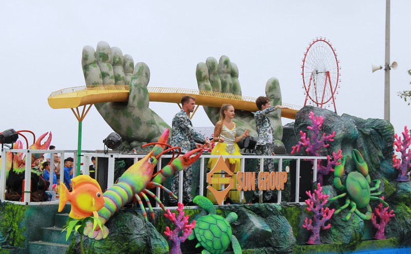 M&atilde;n nh&atilde;n lễ hội Carnival đường phố lần đầu ti&ecirc;n xuất hiện tại Sầm Sơn - Ảnh 12.