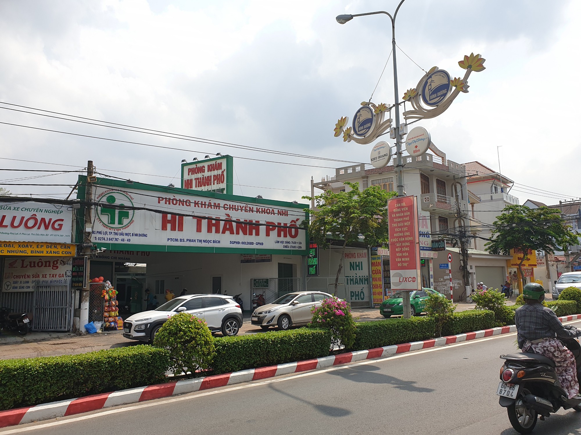 Bé trai ở Bình Dương chết sau tiêm chủng, ai chịu trách nhiệm?