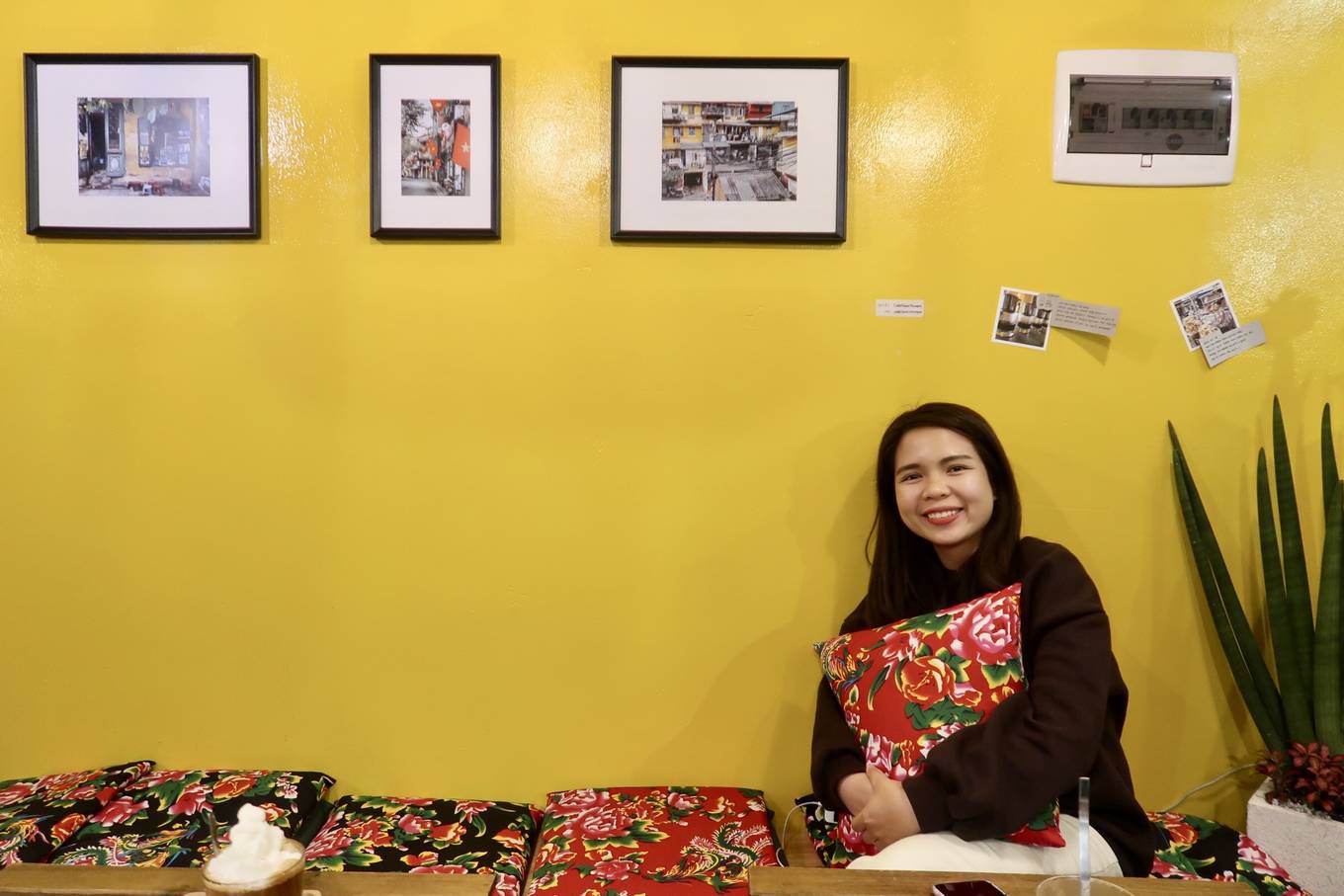 Qu&aacute;n c&agrave; ph&ecirc;, b&aacute;nh m&igrave; H&agrave; Nội giữa l&ograve;ng Seoul - Ảnh 7.