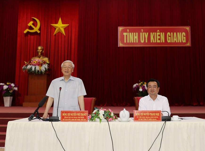 H&igrave;nh ảnh Tổng B&iacute; thư, Chủ tịch nước Nguyễn Ph&uacute; Trọng l&agrave;m việc ở Ki&ecirc;n Giang - Ảnh 8.