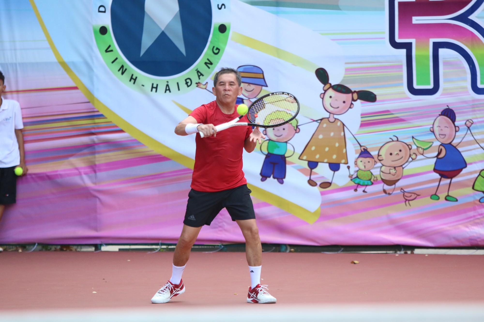 Quy&ecirc;n g&oacute;p 160 triệu đồng từ Giải Tennis từ thiện &ldquo;Kind is Kool&rdquo; mở rộng - Ảnh 4.