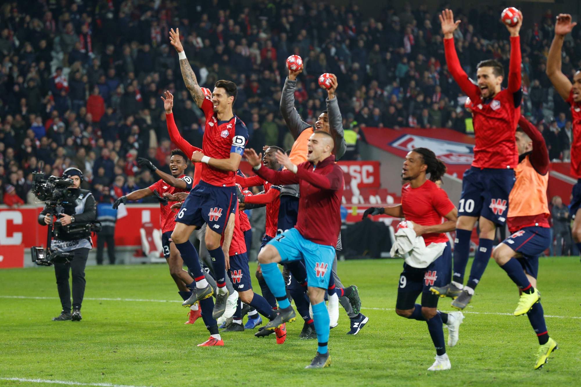 H&agrave;ng thủ gieo rắc kinh ho&agrave;ng, PSG thua đậm sau 19 năm - Ảnh 5.