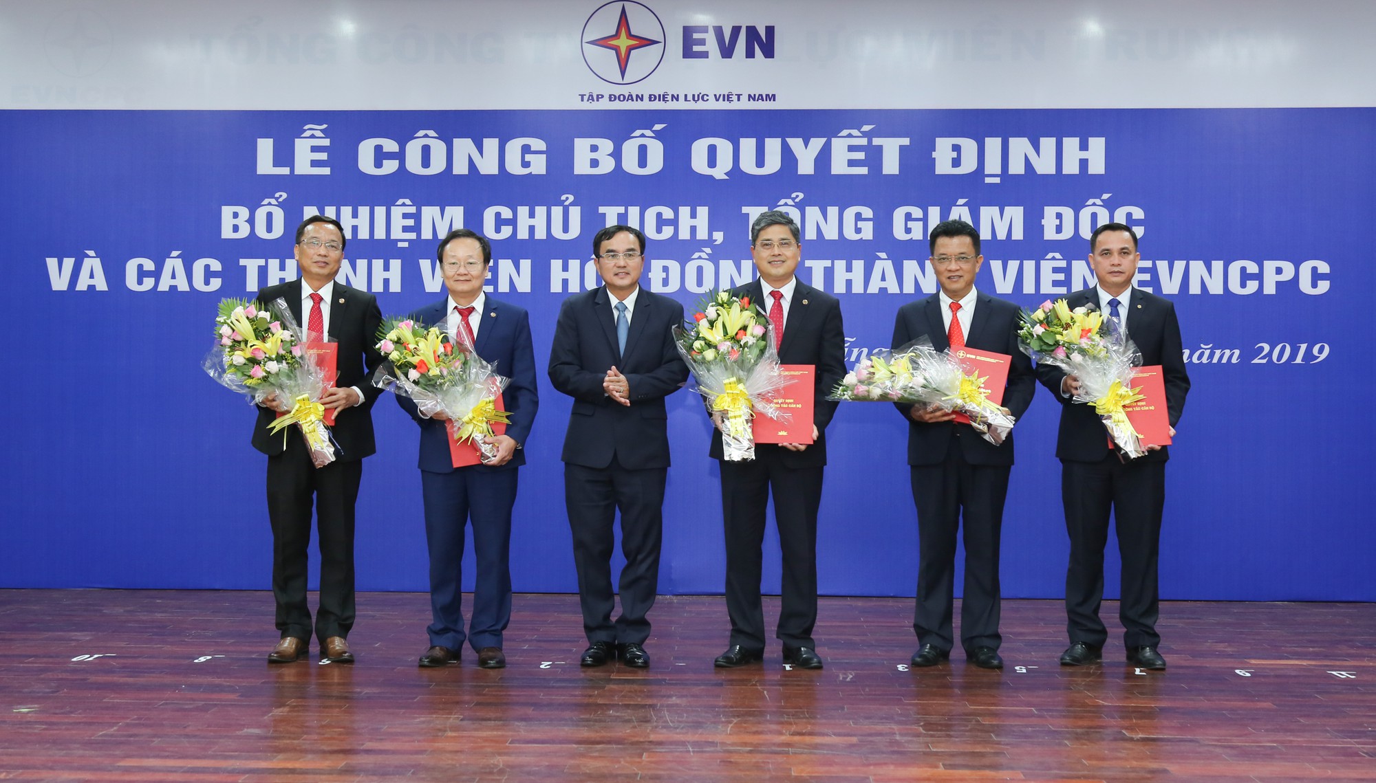 &Ocirc;ng Ng&ocirc; Tấn Cư được bổ nhiệm Tổng gi&aacute;m đốc Tổng C&ocirc;ng ty Điện lực miền Trung - Ảnh 2.