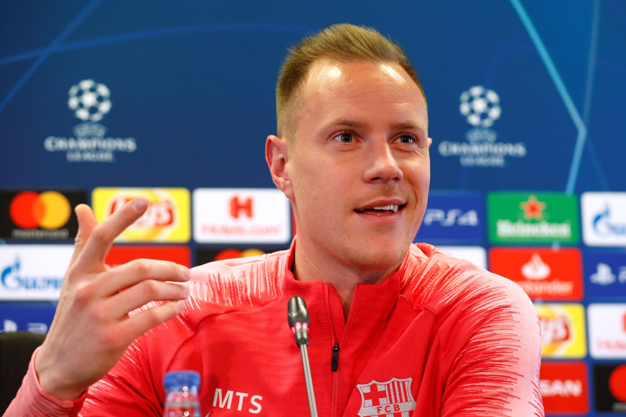 Stegen cảnh báo M.U: Đừng mơ làm gỏi Barcelona như với PSG - Ảnh 2.
