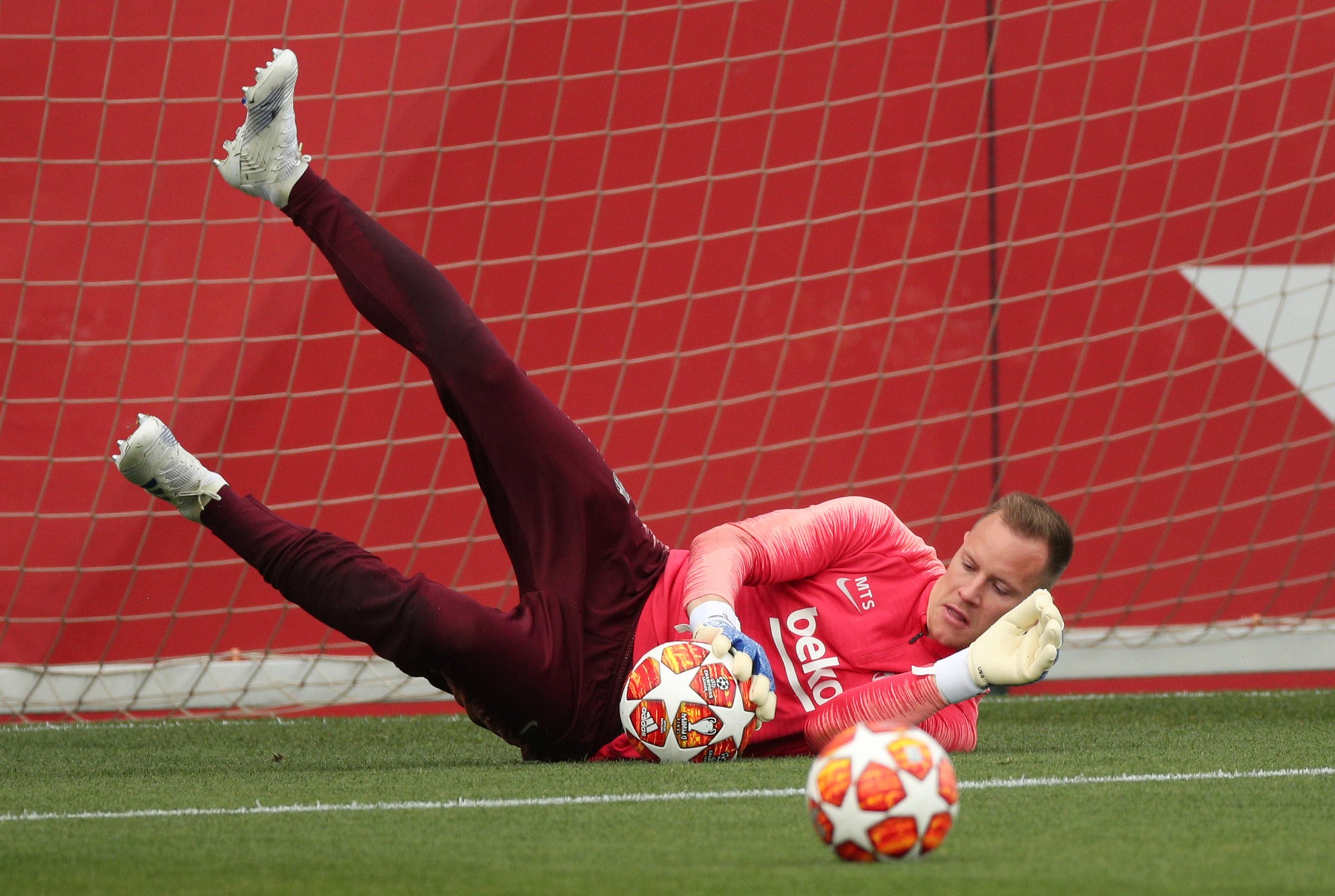 Stegen cảnh báo M.U: Đừng mơ làm gỏi Barcelona như với PSG - Ảnh 1.