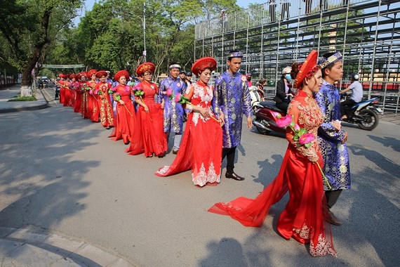 Sóc Trăng: Tổ chức lễ cưới tập thể cho NLĐ khó khăn
