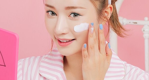 Mẹo đơn giản m&agrave; hiệu quả gi&uacute;p da kh&ocirc;ng bị bắt nắng ng&agrave;y h&egrave; - Ảnh 4.