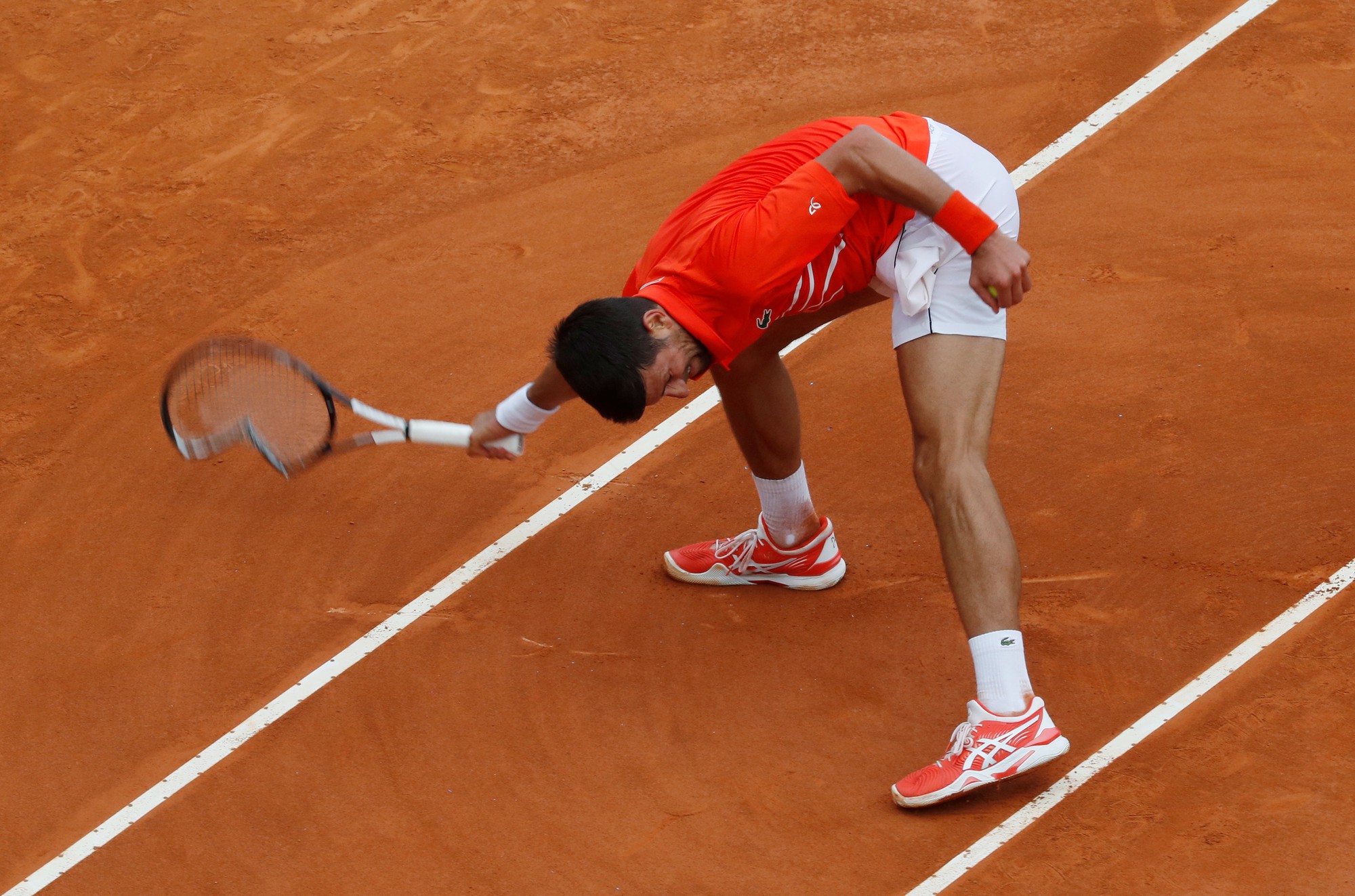Djokovic đập gãy vợt, hạt giống rơi rụng ngày ra quân Monte-Carlo 2019