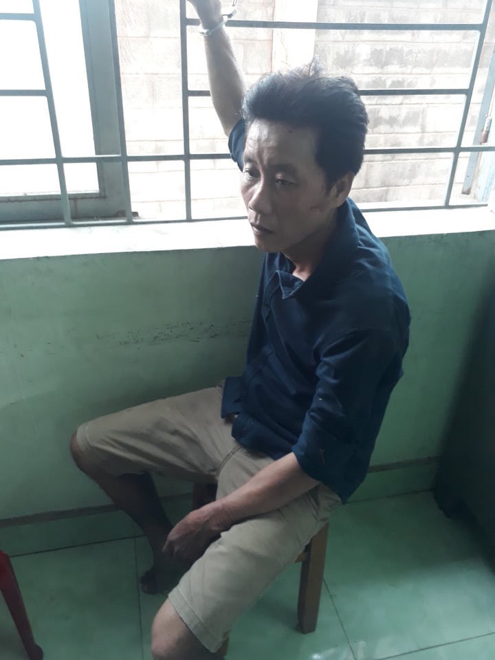 Bình Dương: Một phụ nữ bị cướp đâm gục ở tiệm tóc - Ảnh 1.