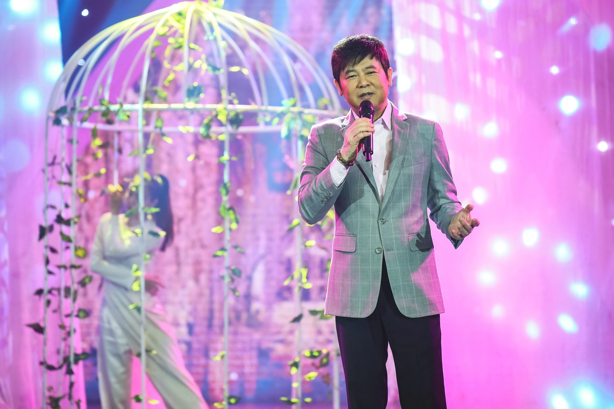 Danh ca Thái Châu: Đàn ông càng đào hoa, càng đau khổ - Ảnh 1.
