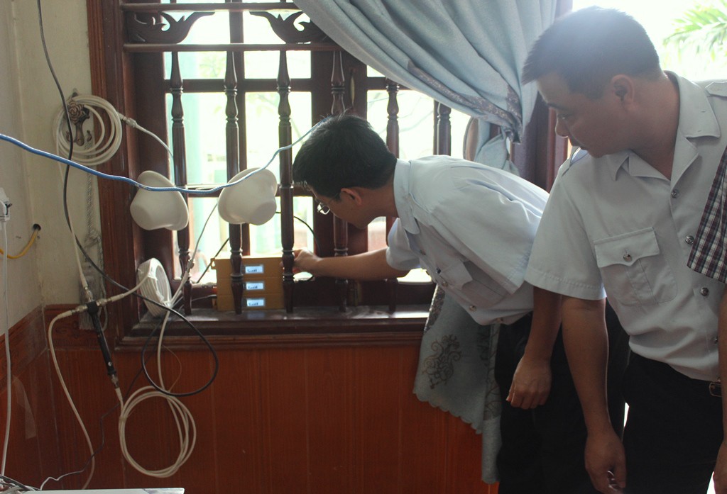Phát hiện nhóm 11 người Trung Quốc gây nhiễu mạng di động ở TP Móng Cái