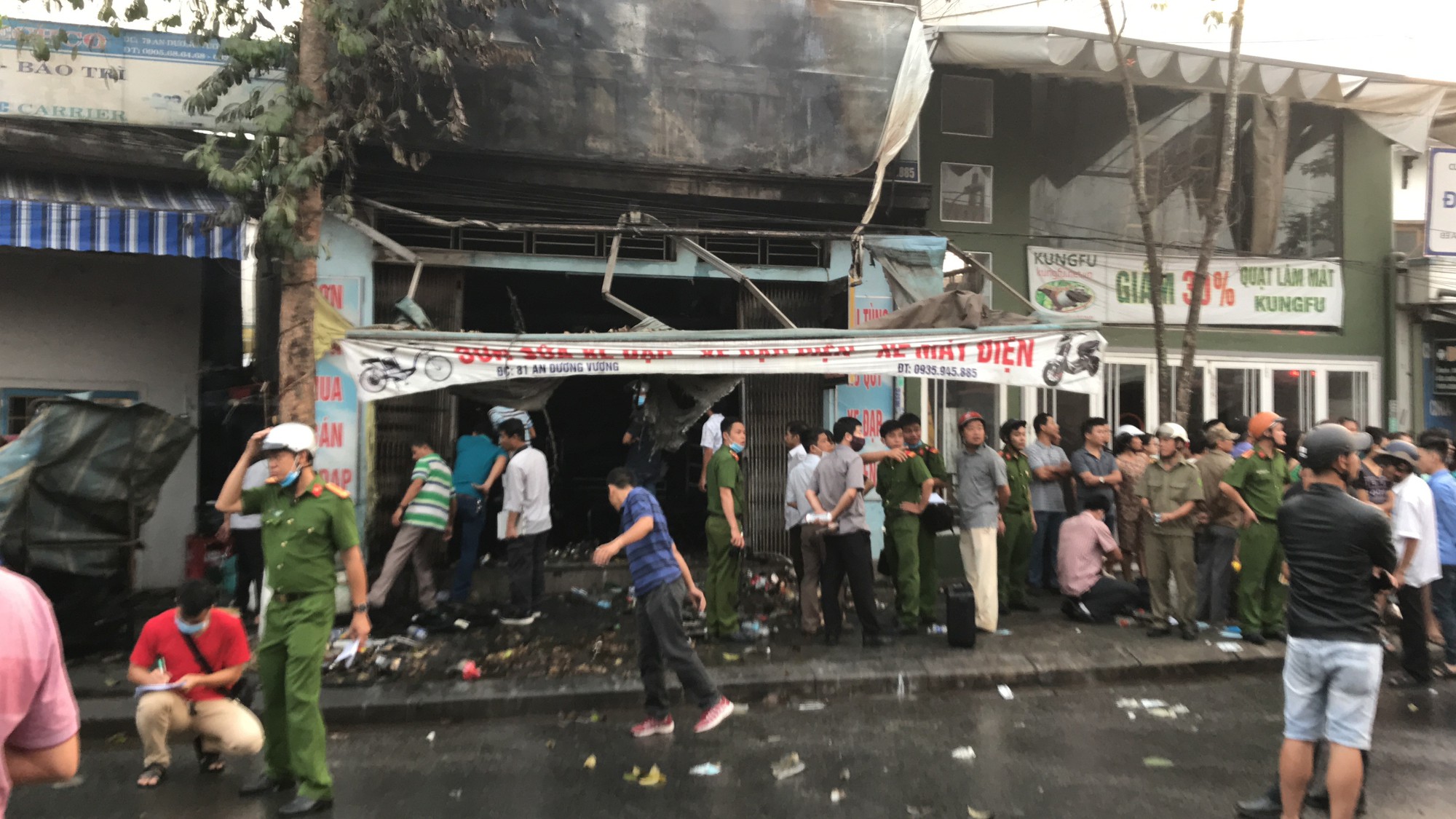 3 người chết trong cửa hàng bị cháy - Ảnh 1.