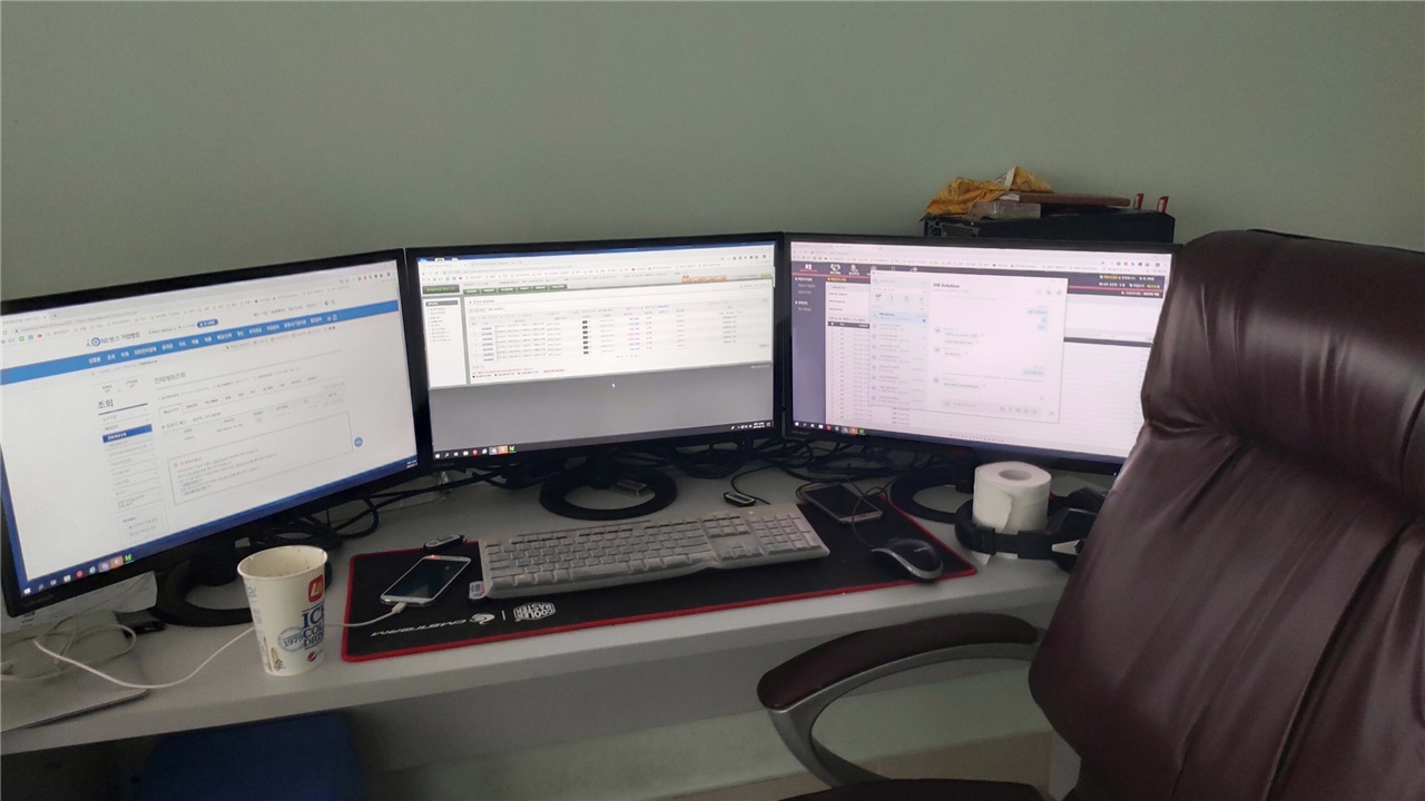 Bắt 3 nghi phạm Hàn Quốc cầm đầu đường dây đánh bạc trăm tỉ qua Internet - Ảnh 3.