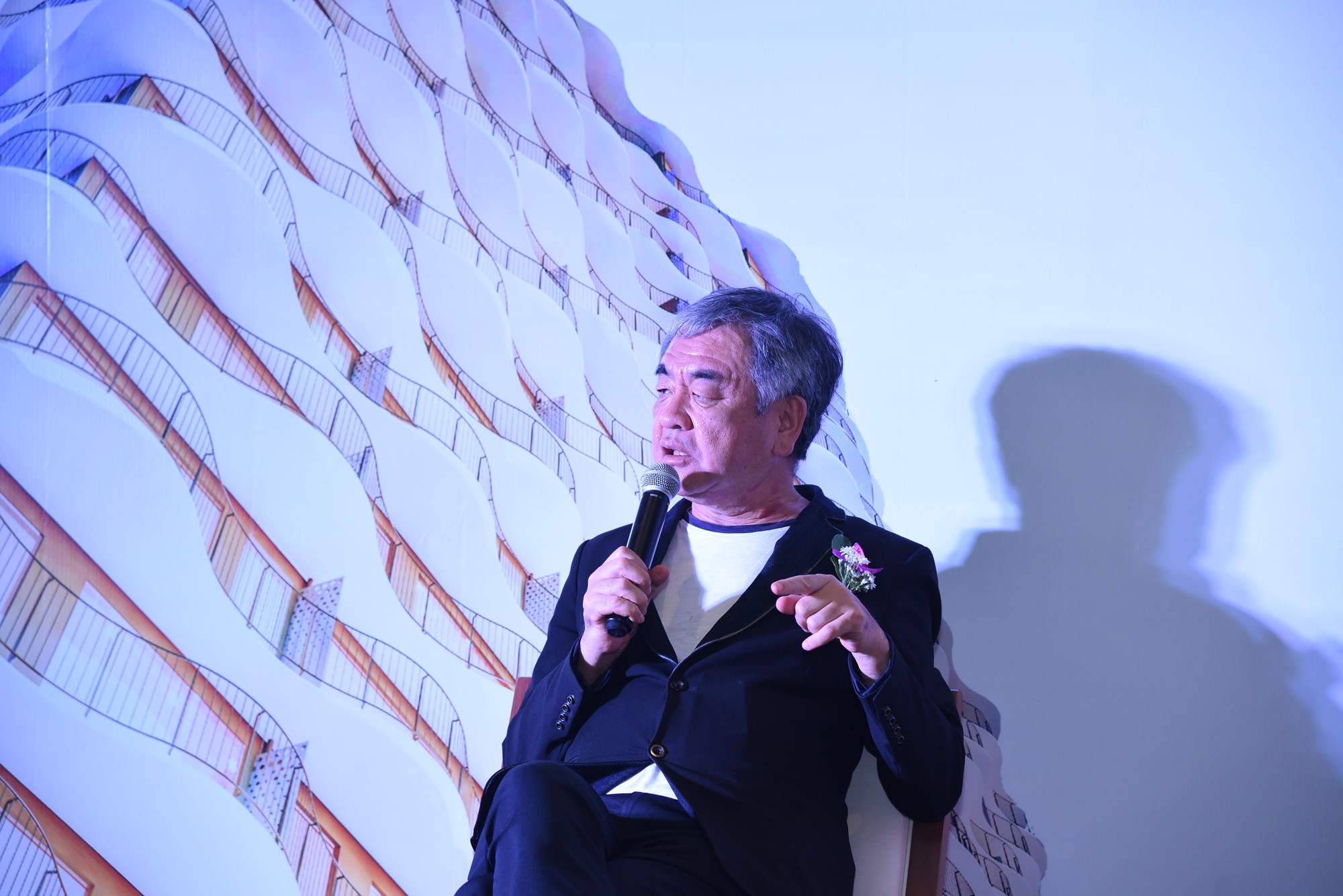 Kiến tr&uacute;c sư Kengo Kuma: Từ bản vẽ đến c&ocirc;ng tr&igrave;nh thực tế - Ảnh 3.