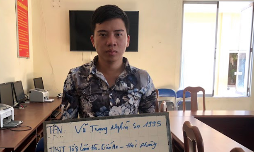 TP HCM: Bắt băng chạy "xế hộp" thủ súng ngắn vào quán bar bán ma túy