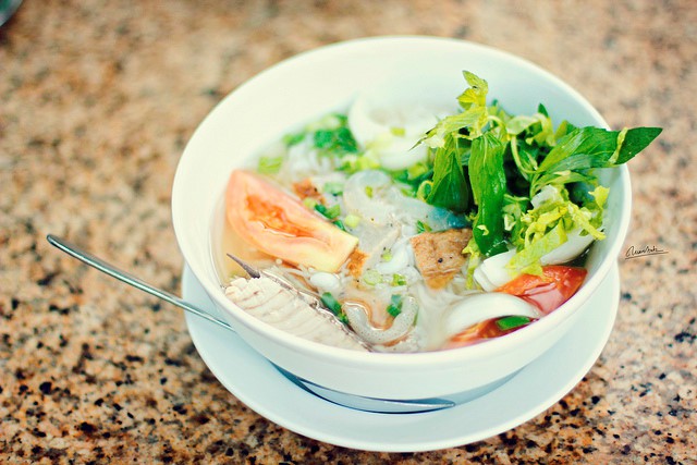 Kh&aacute;m ph&aacute; b&uacute;n sứa đặc sản Nha Trang khiến chị em m&ecirc; mẩn - Ảnh 10.