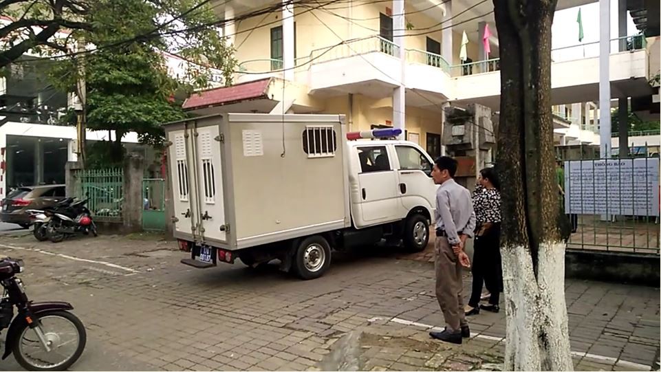 Xử k&iacute;n vụ cựu Ph&oacute; ph&ograve;ng Cảnh s&aacute;t Kinh tế C&ocirc;ng an tỉnh Th&aacute;i B&igrave;nh v&agrave; đồng phạm x&acirc;m hại nữ sinh lớp 9 - Ảnh 1.