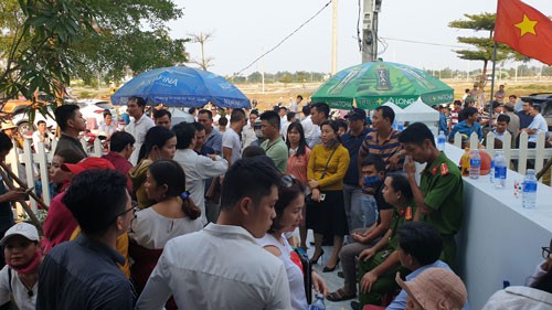Quay cuồng trong cơn sốt đất: L&uacute;ng t&uacute;ng quản l&yacute; - Ảnh 1.