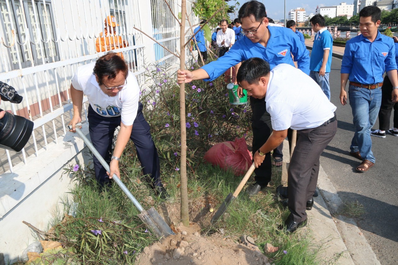 Giờ tr&aacute;i đất 2019: Nhiều th&ocirc;ng điệp về m&ocirc;i trường đ&atilde; được ph&aacute;t đi - Ảnh 2.