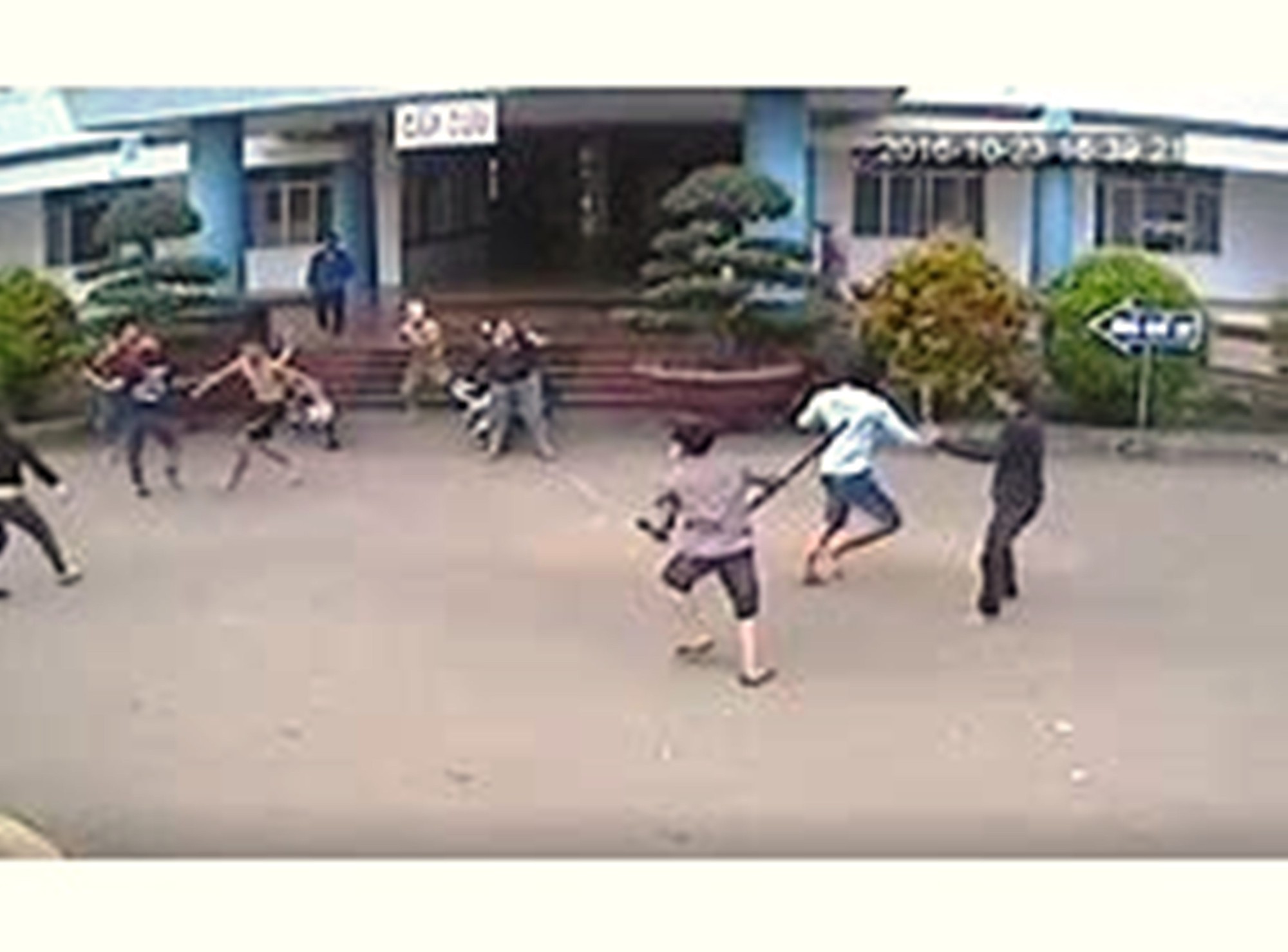 Một phó công an xã bị đâm tử vong khi làm nhiệm vụ