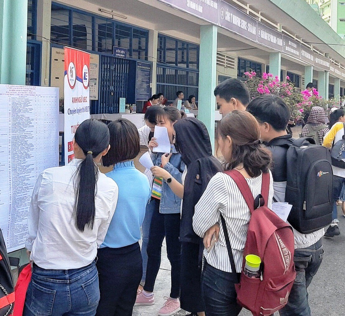 Hơn 13.000 vị tr&iacute; tuyển dụng tại Ng&agrave;y hội việc l&agrave;m Đại học Đ&agrave; Nẵng - Ảnh 1.