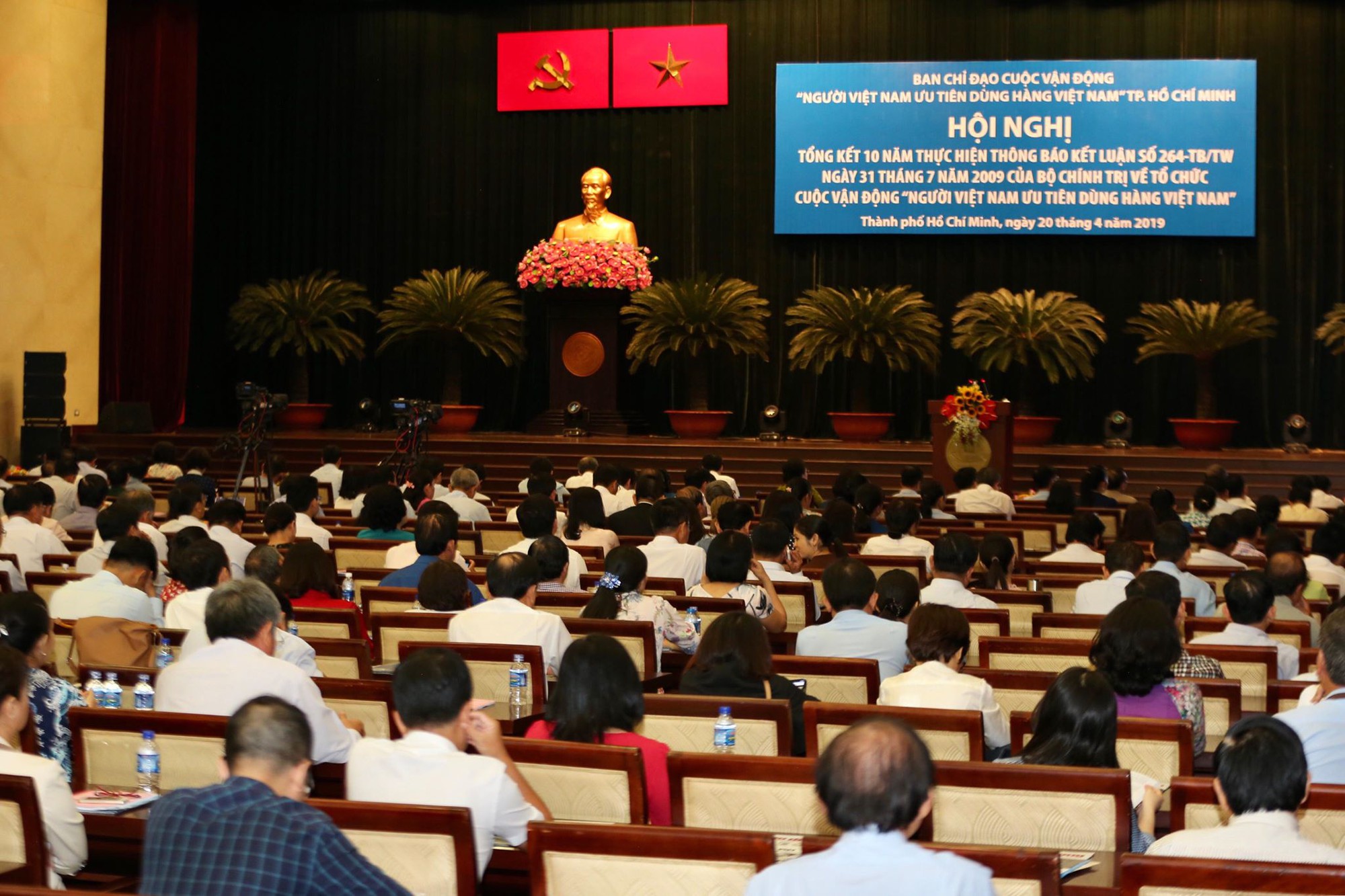 Chống h&agrave;ng giả, h&agrave;ng lậu để h&agrave;ng Việt cạnh tranh s&ograve;ng phẳng - Ảnh 2.