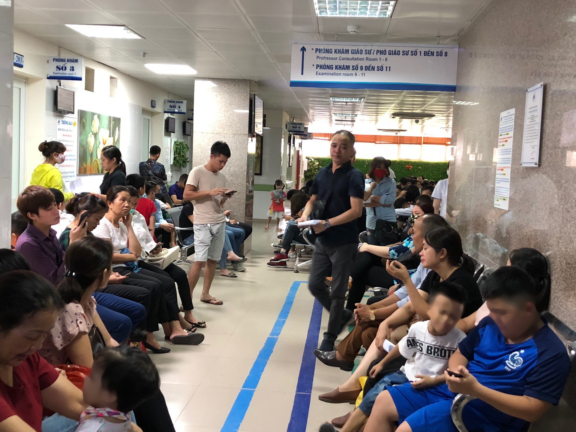 Khi qu&yacute; &ocirc;ng cũng ham l&agrave;m đẹp - Ảnh 2.