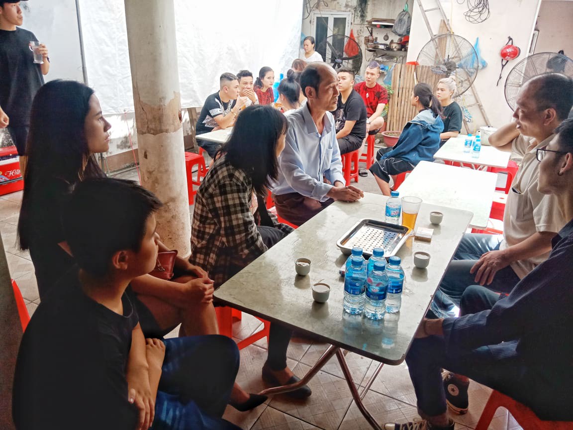 Báo Người Lao Động trao 10 triệu đồng hỗ trợ gia đình nữ công nhân vệ sinh tử nạn - Ảnh 4.