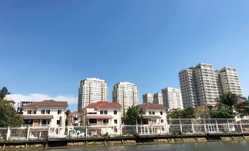 Rắp tâm lấn chiếm bờ sông Sài Gòn: Cần chấm dứt điệp khúc vi phạm- xử phạt- vi phạm - Ảnh 1.