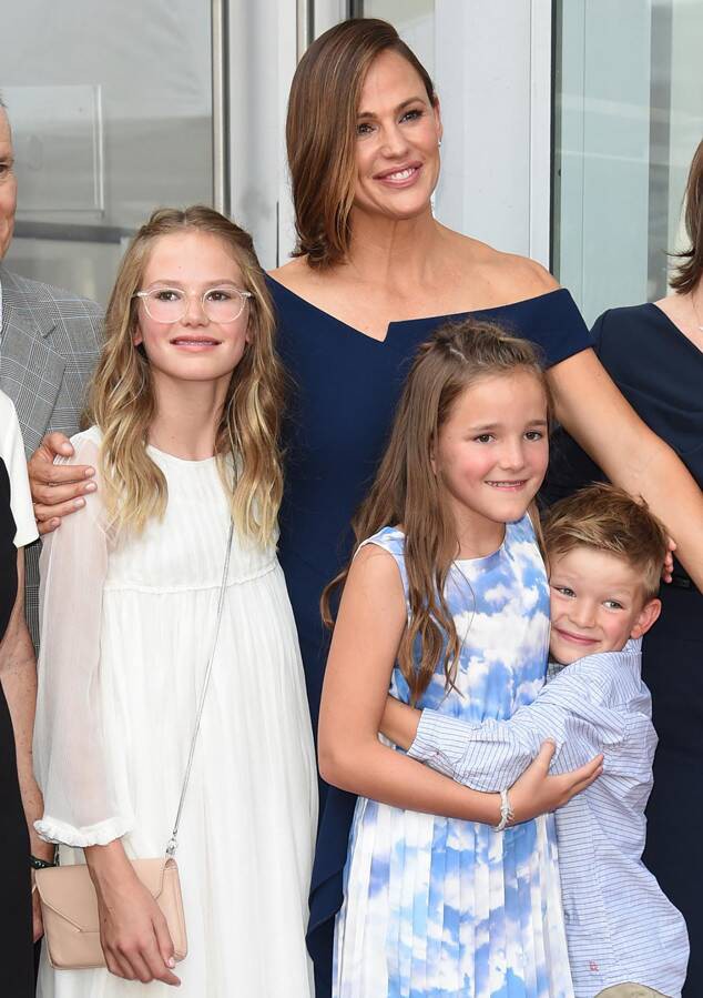Ly hôn và có 3 con, Jennifer Garner vẫn được chọn The Beautifull - Ảnh 5.