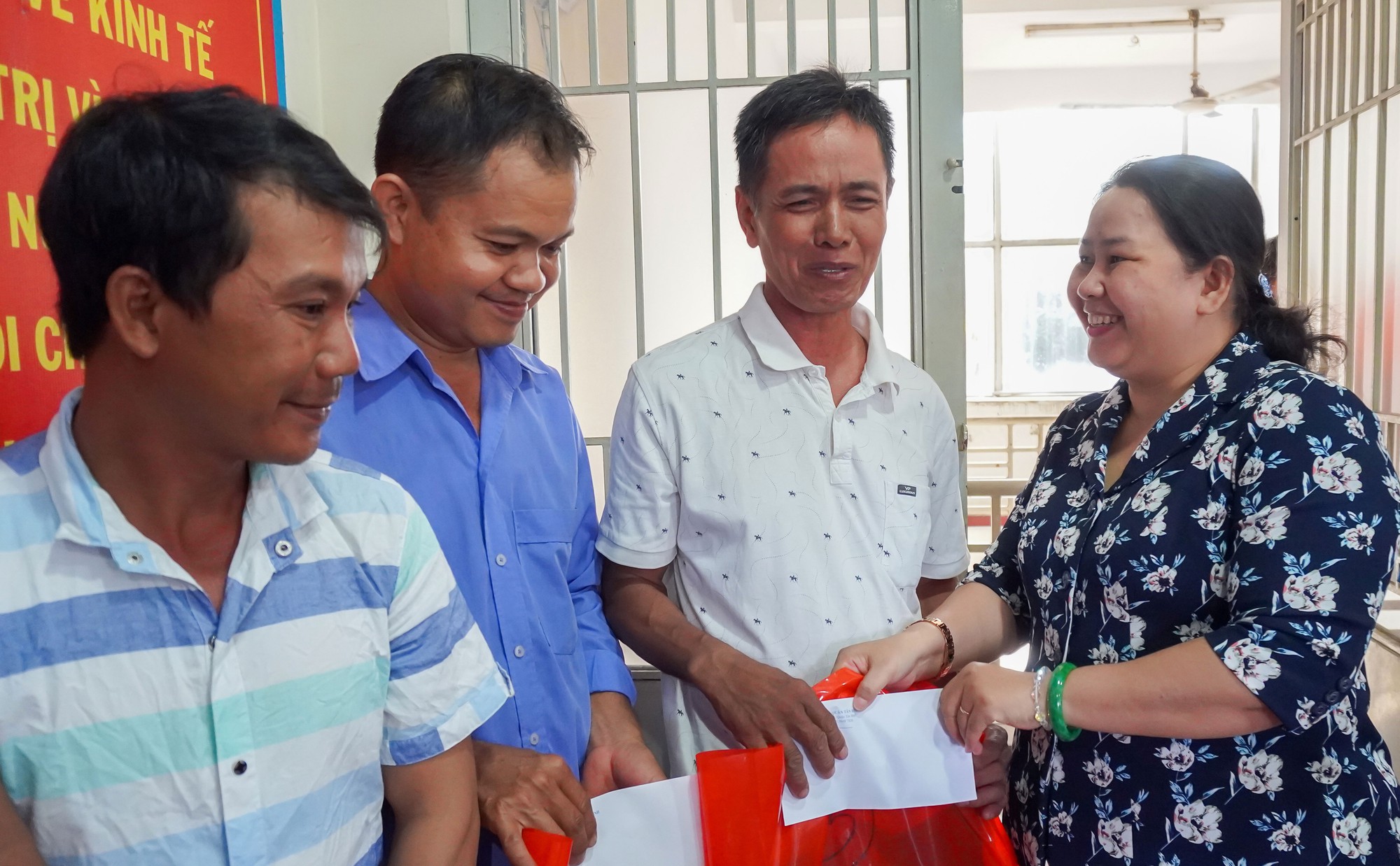 Tân Bình có nghiệp đoàn thu gom rác dân lập đầu tiên