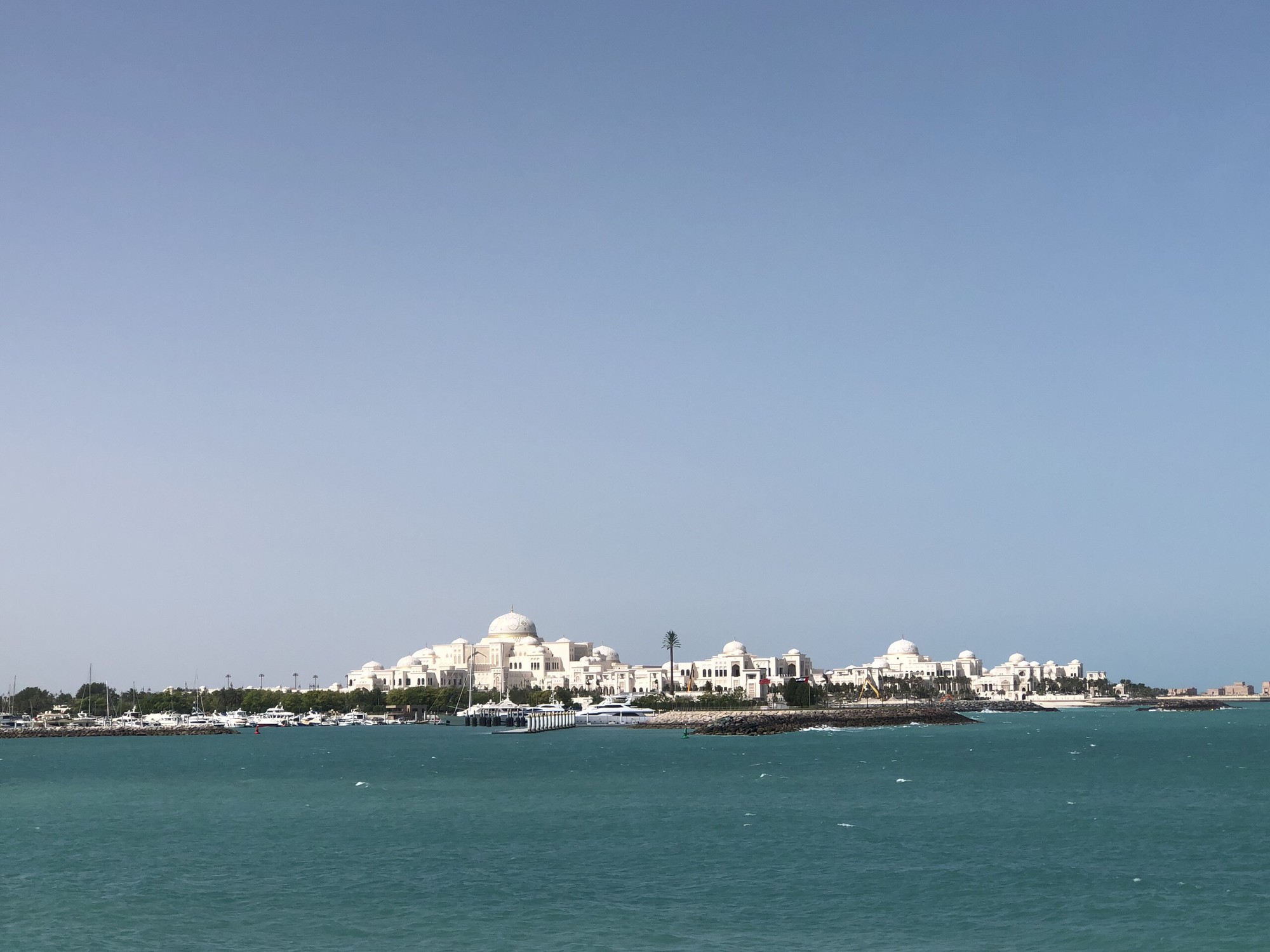 Tránh tháng Ramadan khi du lịch Dubai