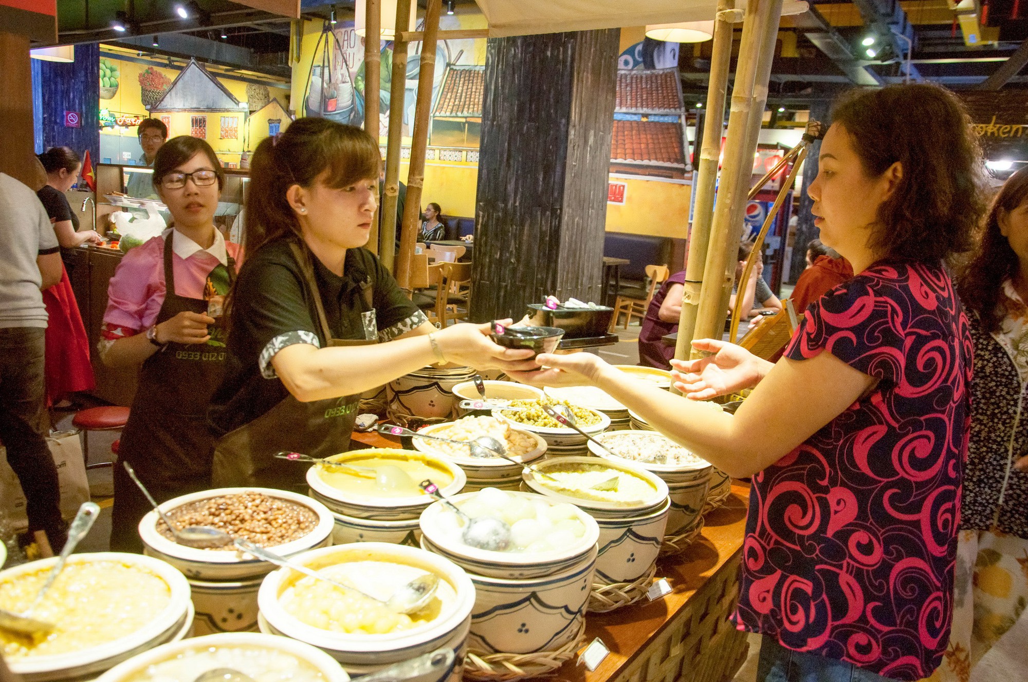 Chợ l&ograve;ng đất ở C&ocirc;ng vi&ecirc;n 23-9 được tiếp tục hoạt động, chưa giải tỏa - Ảnh 3.