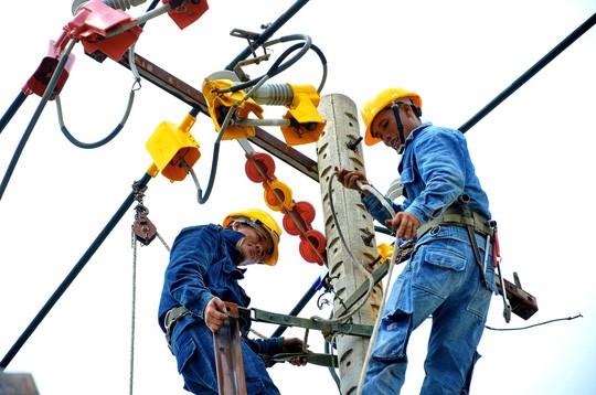 Gi&aacute; điện mật: Bộ C&ocirc;ng Thương qu&aacute; nu&ocirc;ng chiều ng&agrave;nh điện - Ảnh 1.