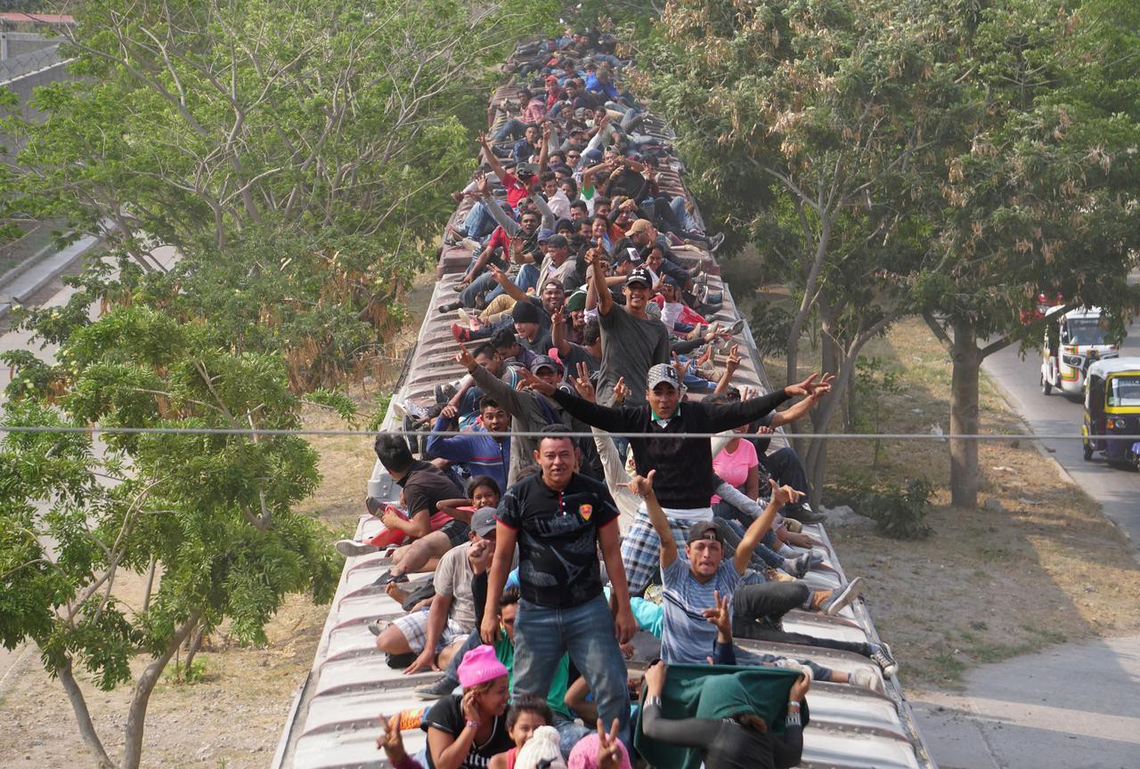 Mỹ định phá luật, gửi thêm quân tới biên giới Mexico - Ảnh 2.