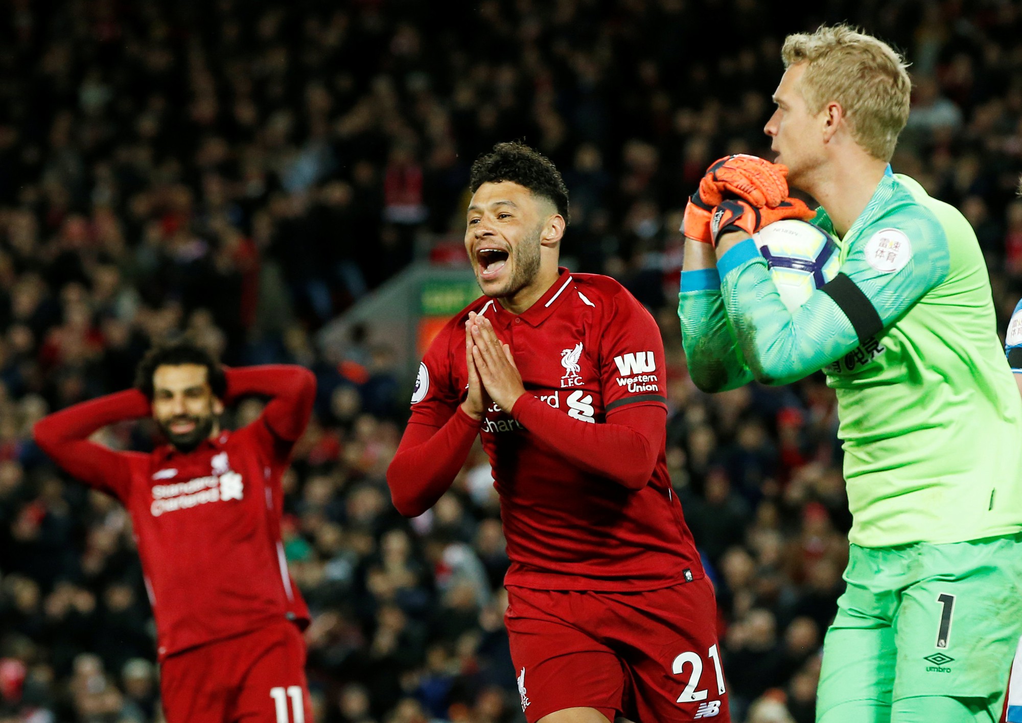 3 c&uacute; đ&uacute;p g&acirc;y sốc đưa Liverpool l&ecirc;n ng&ocirc;i đầu giải Ngoại hạng Anh - Ảnh 5.