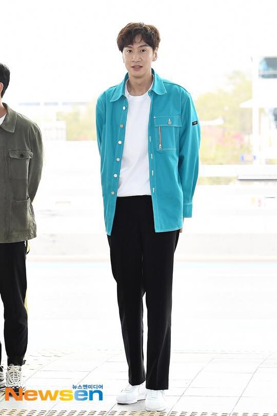 Hươu cao cổ Lee Kwang Soo rạng rỡ tại TP HCM - Ảnh 6.