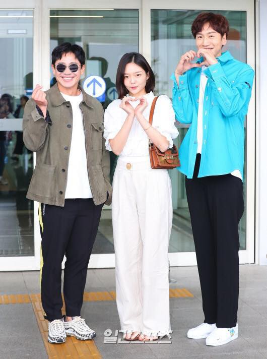 Hươu cao cổ Lee Kwang Soo rạng rỡ tại TP HCM - Ảnh 7.