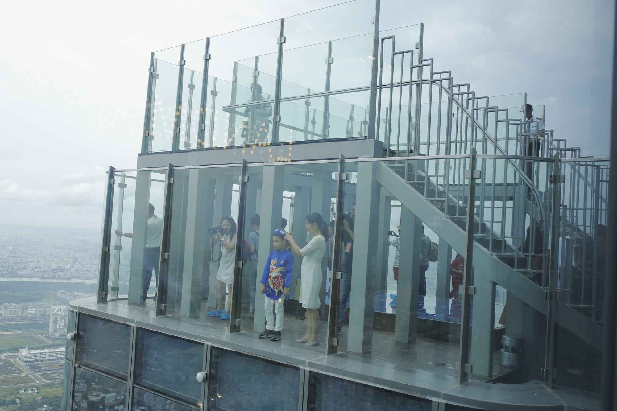 Ngắm toàn cảnh TP HCM từ đài quan sát Landmark 81 SkyView - Ảnh 4.