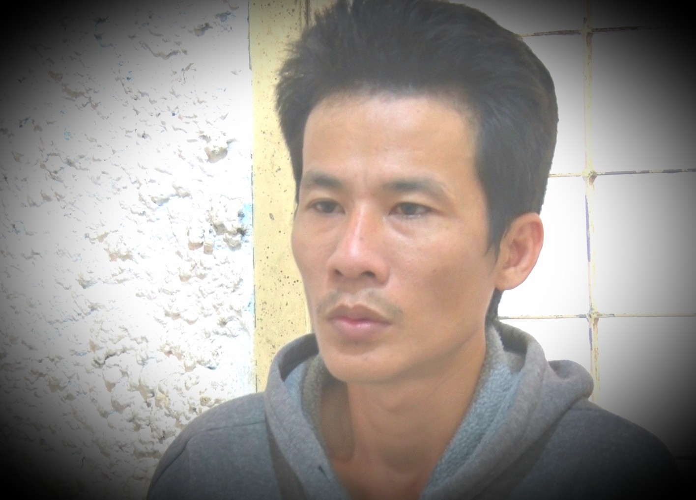 Thu&ecirc; giang hồ ch&eacute;m người v&igrave; gi&agrave;nh địa b&agrave;n l&agrave;m ăn - Ảnh 3.