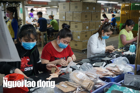 Nới khung thời gian làm thêm giờ lên 400 giờ/năm