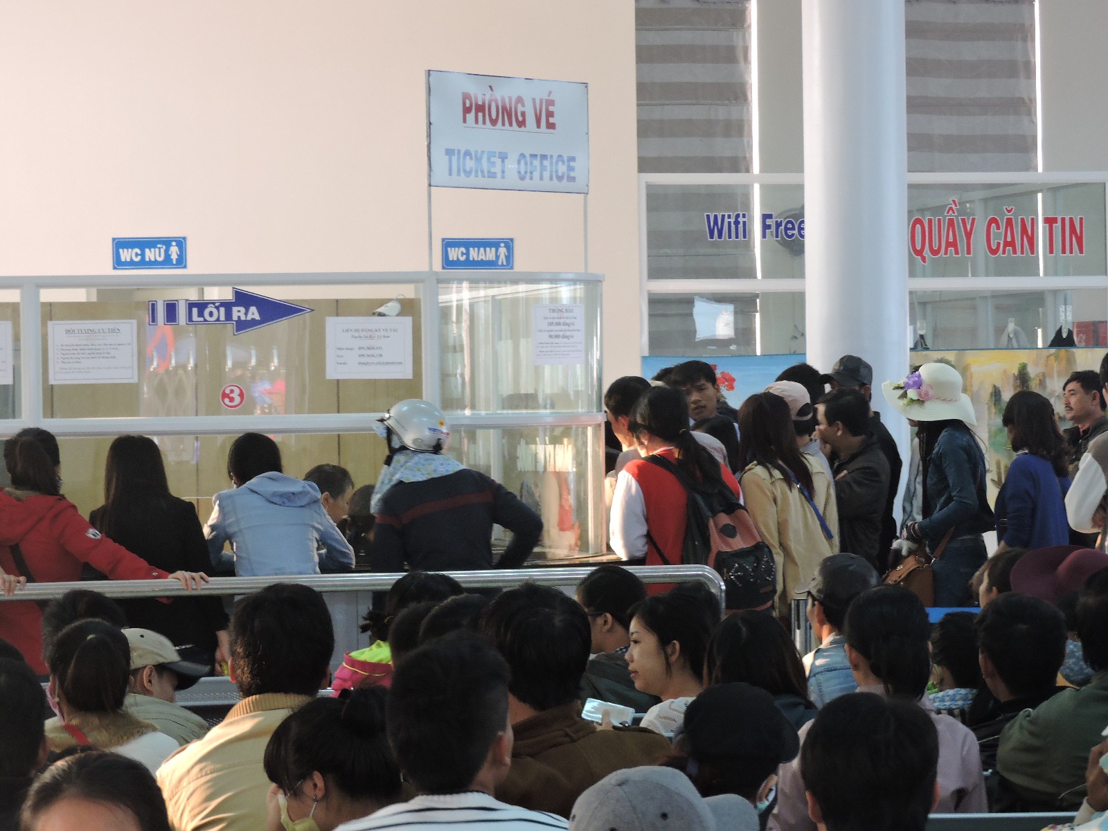 Du khách tham quan đảo Lý Sơn trong dịp lễ tăng kỷ lục - Ảnh 1.