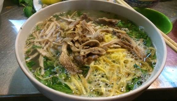 Vòng quanh phố cổ nếm món ngon khó cưỡng của Hà thành - Ảnh 4.