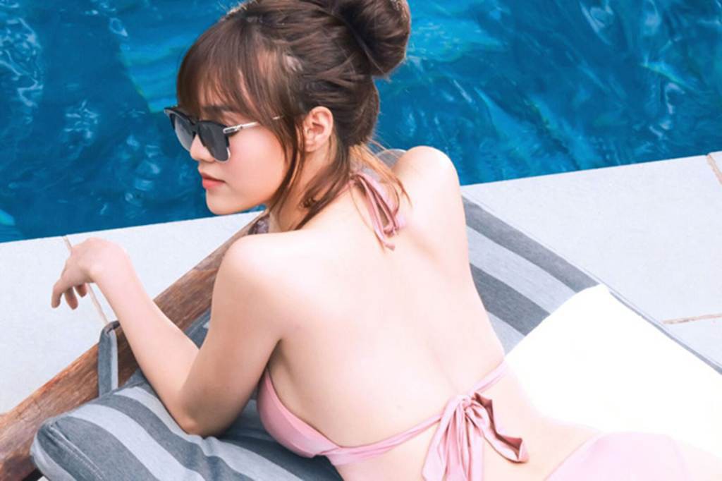 Sao Việt đồng loạt cởi xiêm y, diện bikini